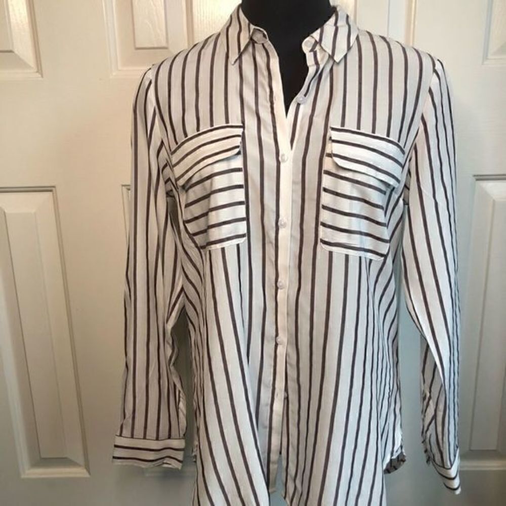 Express Striped Top - Picture 3 of 10